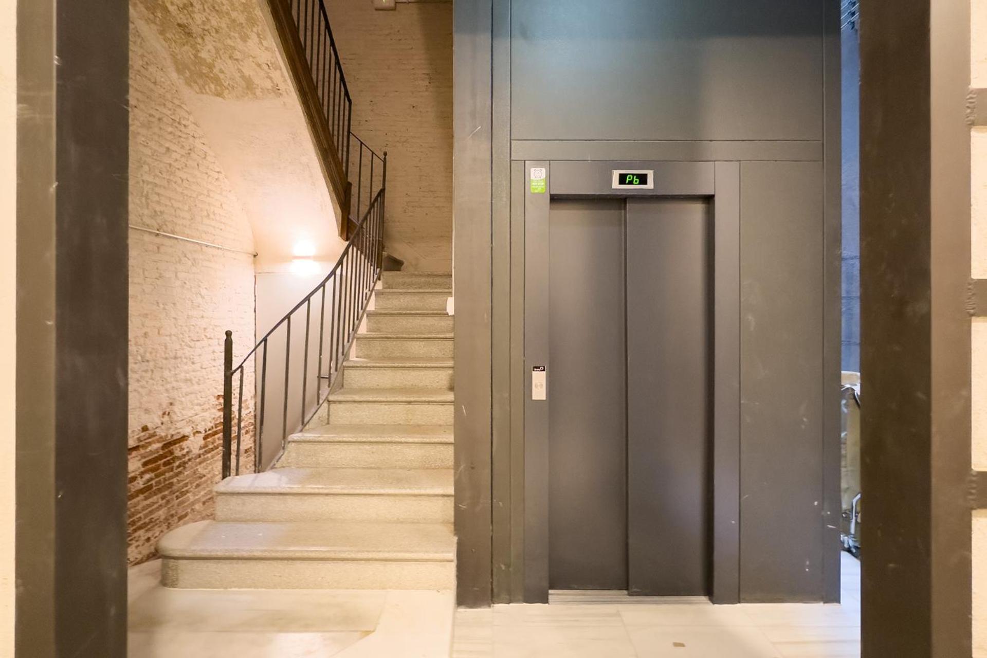 Oasis Apartments & Studios Old Town Center Barselona Dış mekan fotoğraf